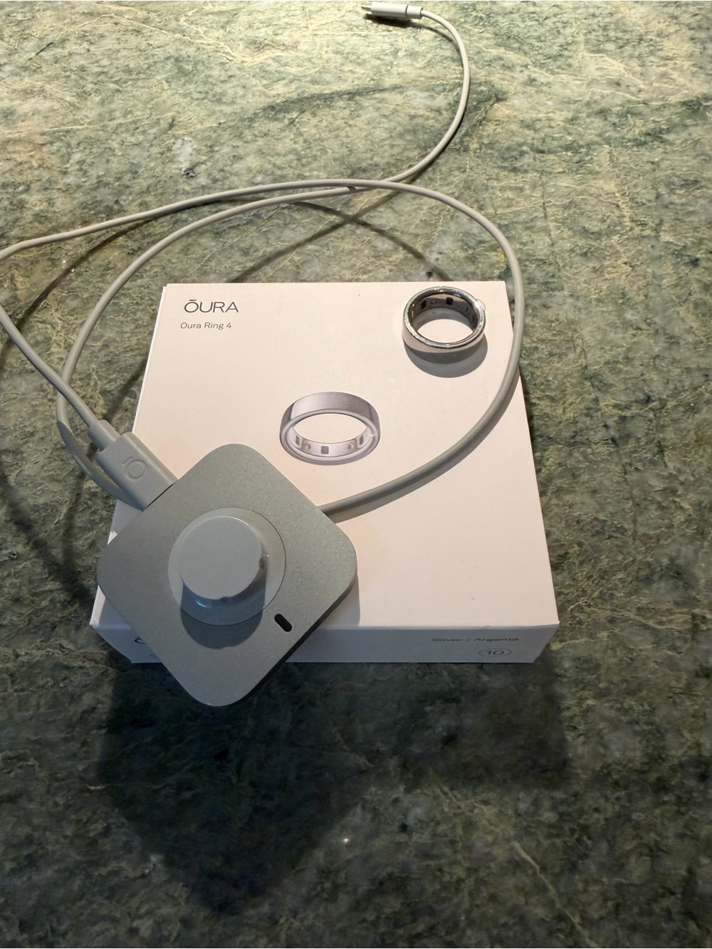Ōura Ring 4 with Charging Dock - Silver in size 10